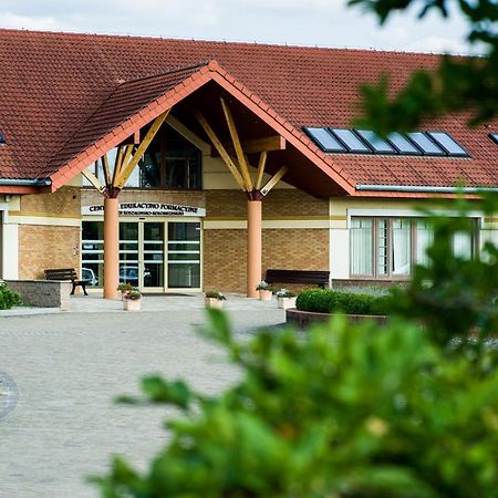 Dom Rekolekcyjny Cef Koszalin Hotel Ngoại thất bức ảnh